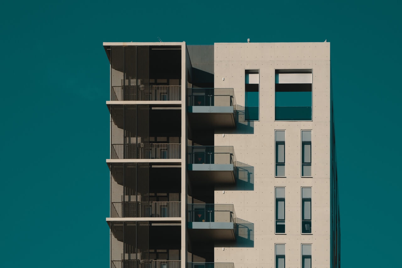 Photo by babeneso Béton brut residential facade